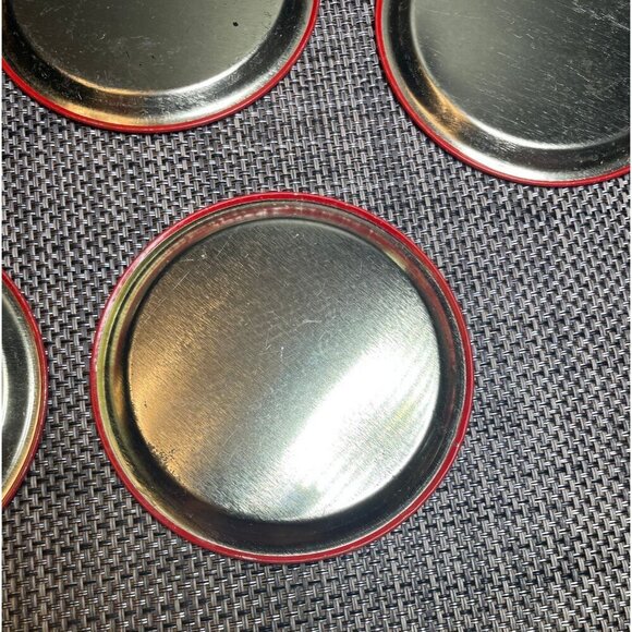 Vintage set of 5 Christmas Metal Coasters with Santa and Sleigh - Picture 10 of 12